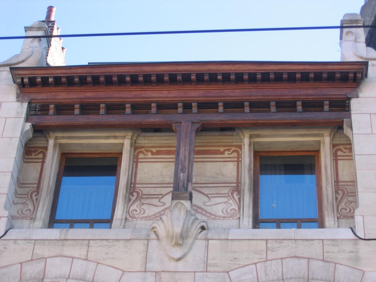 maison Autrique